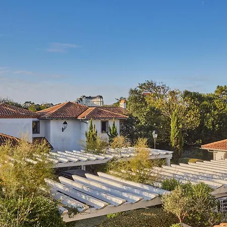 L Oree De Milady 홀리데이파크 비아히쯔