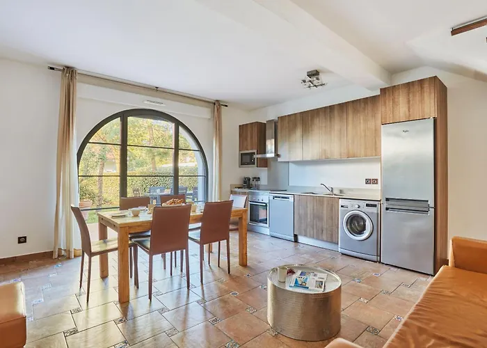 L Oree De Milady База отдыха Биарриц