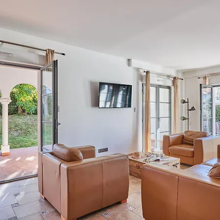 L Oree De Milady 3* Biarritz