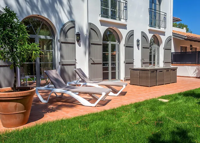 L Oree De Milady 3* Biarritz